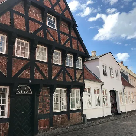 Apartment Sønderport Bed&kitchen